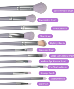 Ensemble-de-pinceaux-de-maquillage-violet-détail