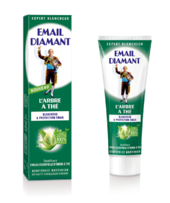 flamant-rose-email-diamant-arbre-de-the